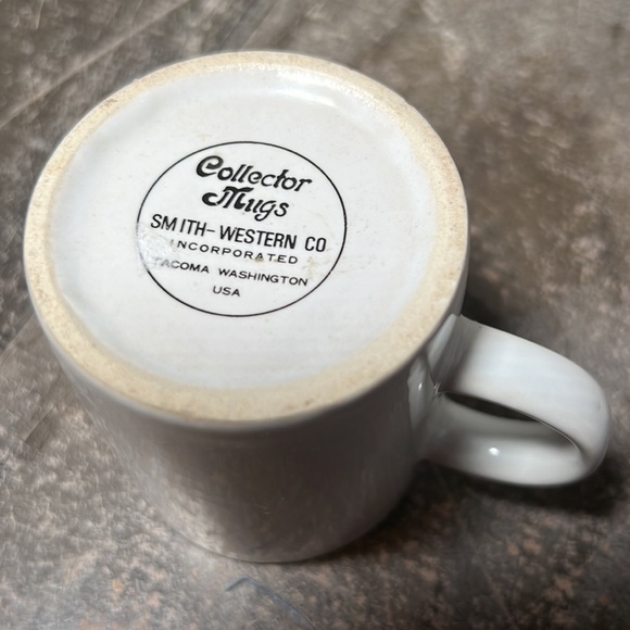 VINTAGE 1980's Smith Western Co Seattle Space Needle Mug - Picture 5 of 5